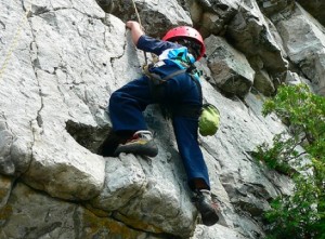 kid-rock-climbing